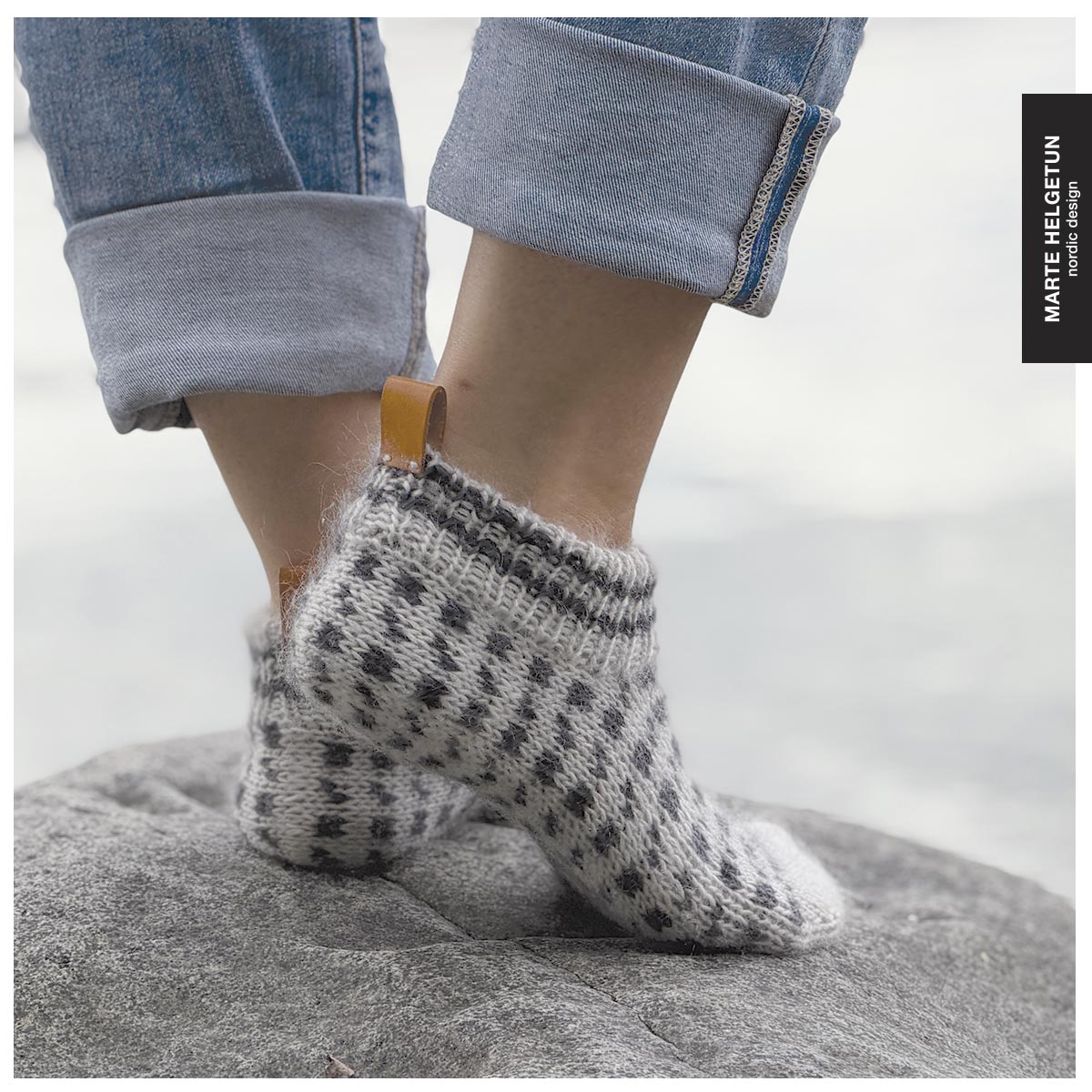 HappyFeet Cozy Cabin - Image 14